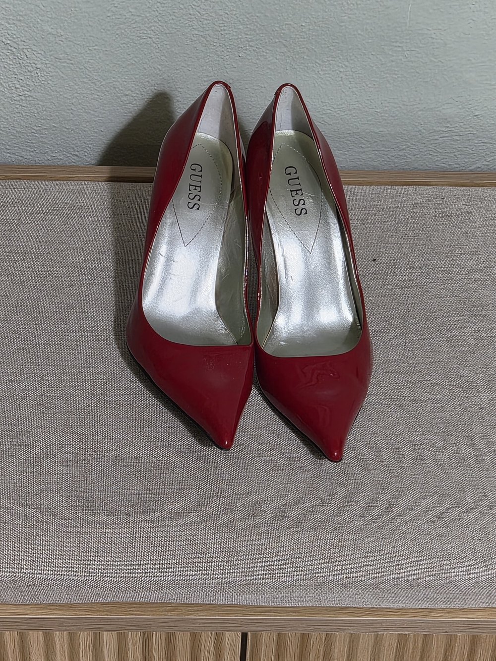 GUESS Women's Red Patent Pointed-Toe Pumps